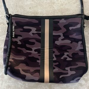 Haute Shore Crossbody with robe chain